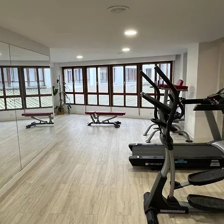 Urbsvetus 2 Apartment *